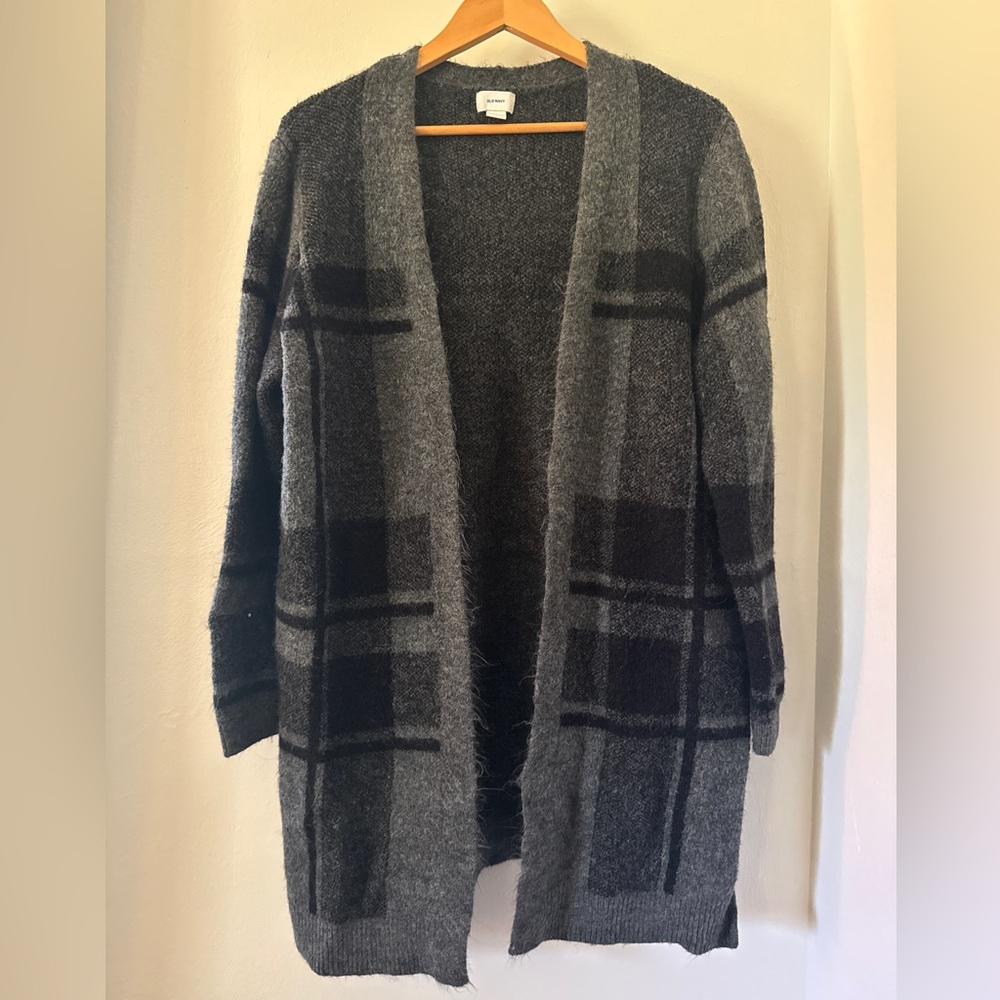 Old Navy Charcoal and Black Plaid Cardigan